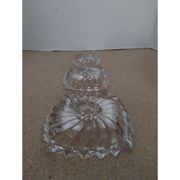Set Of 3 Vintage Clear Glass Square Snack Dishes 3" 4" 5" - Picture 4 of 5